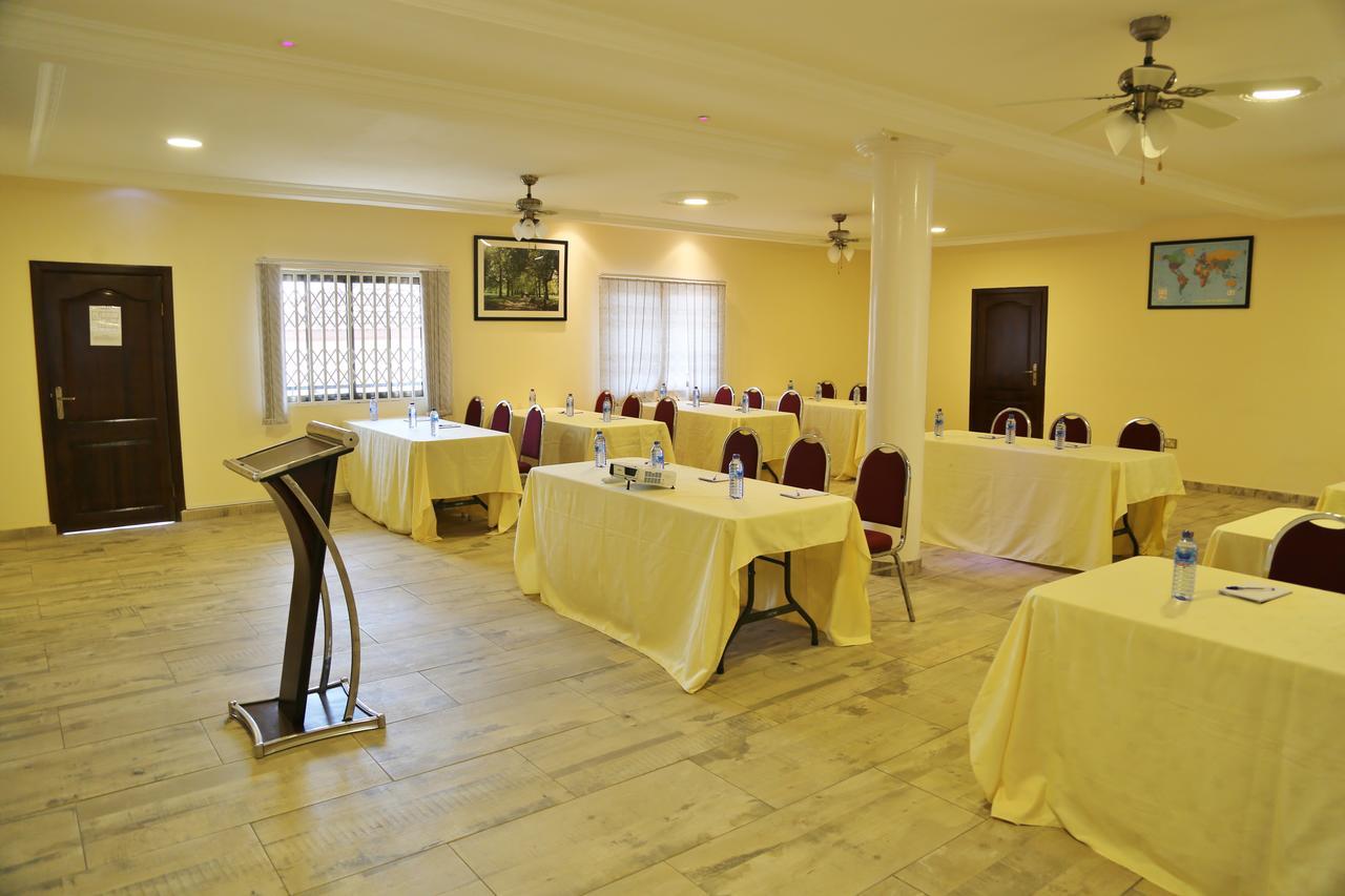 Eden Vale Hotel&Executive Training Centre Ajiringano Exterior foto